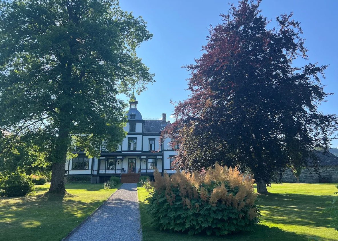 Vinje Hovedgård, Norway